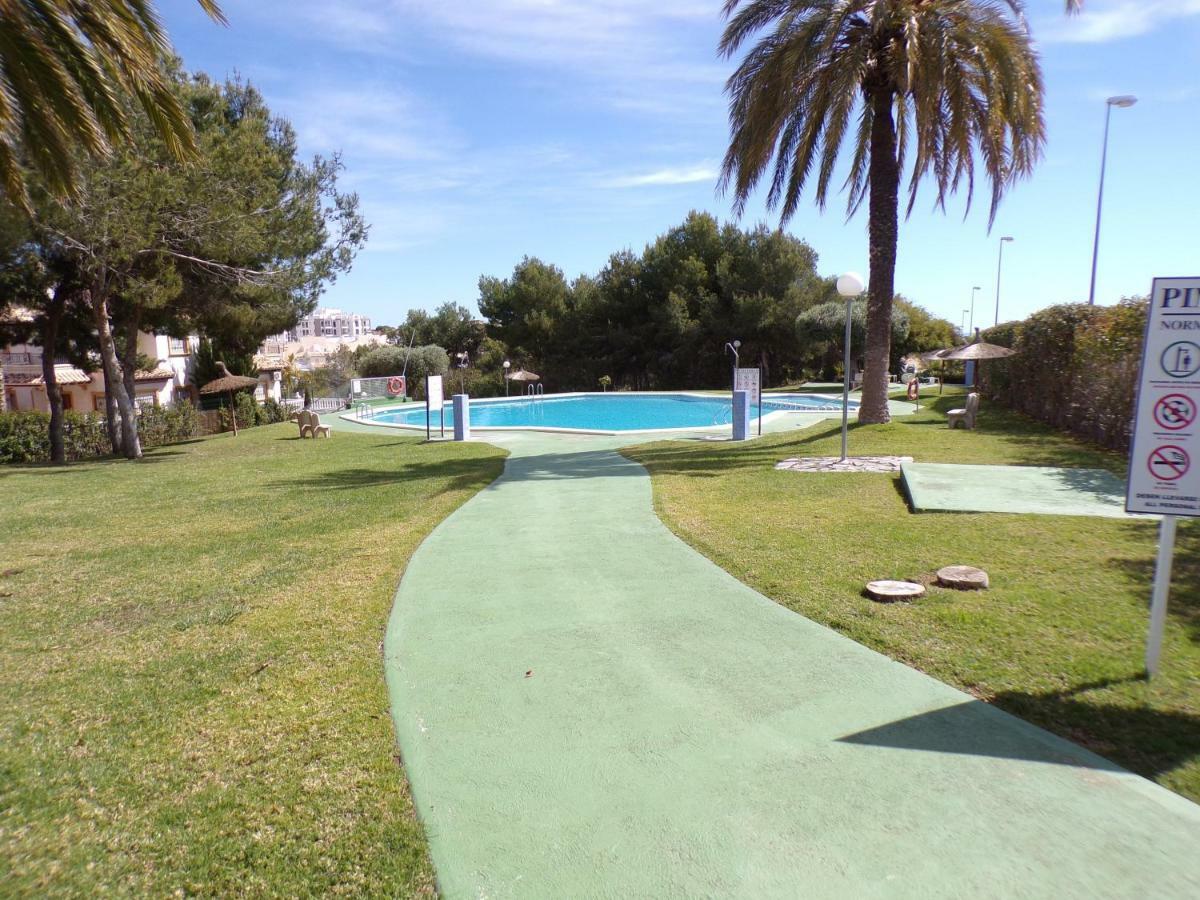 Pinada Golf Resort, Calle Chile Orihuela Exterior photo